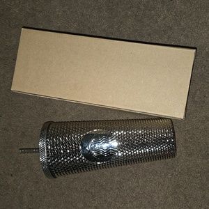 Starbucks Disney tumbler 100th merch 'silver'